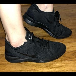 Nike Black Free Trainer Sneakers